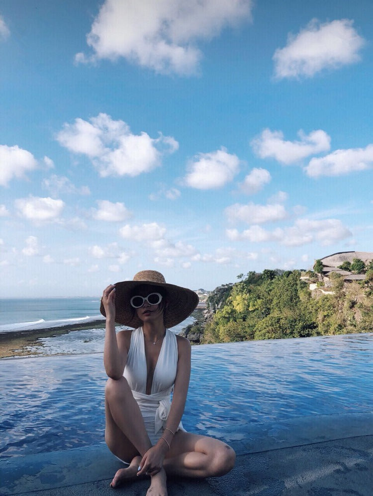 Deep V修腰顯修・闊肩帶・美背連身Swimsuit泳衣
