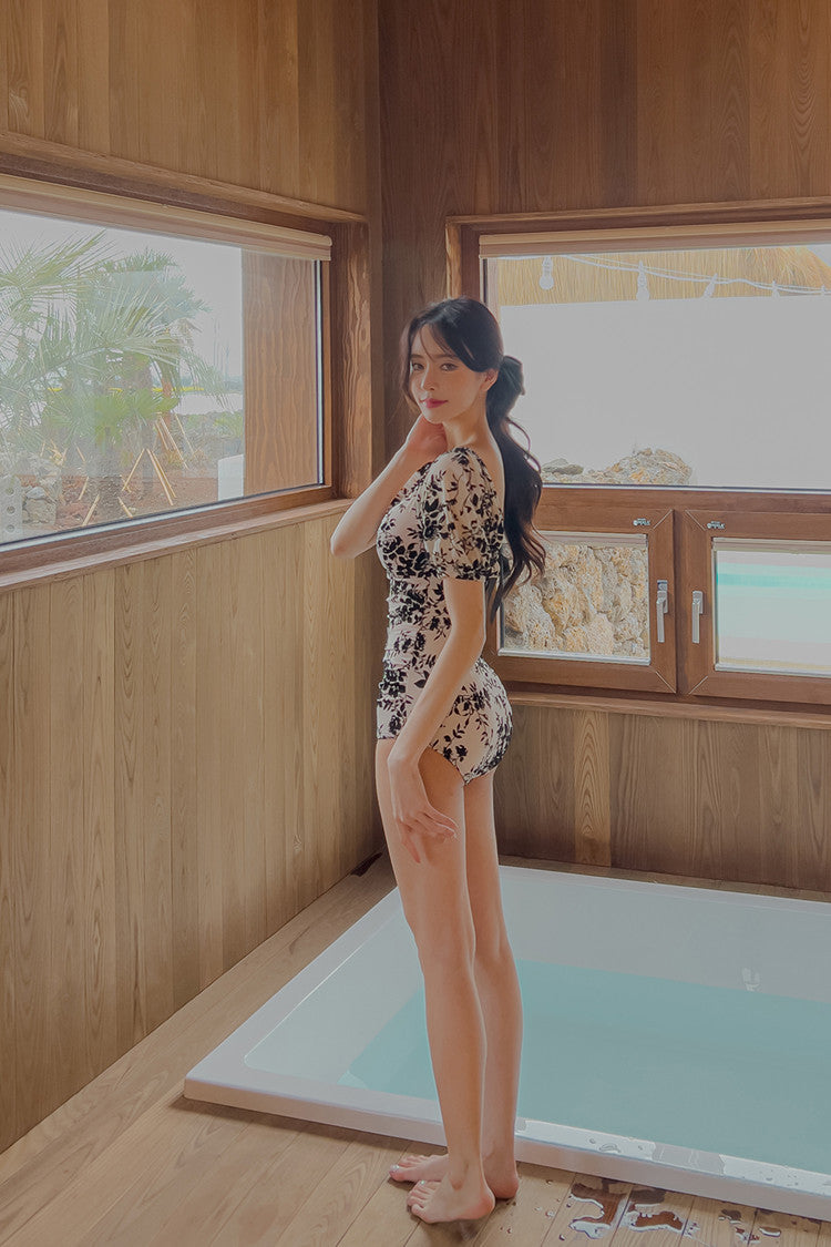 碎花顯瘦遮手臂美背連身Swimsuit泳衣