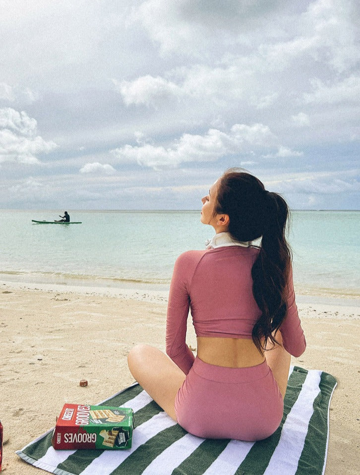Surf Side Sweets 長袖顯瘦 Swimwear