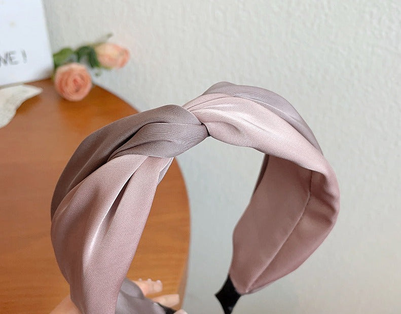 Everything Is Beautiful After Crossing Paths With You Hairband (Diameter: 13.5cm; Circumference: 42cm)