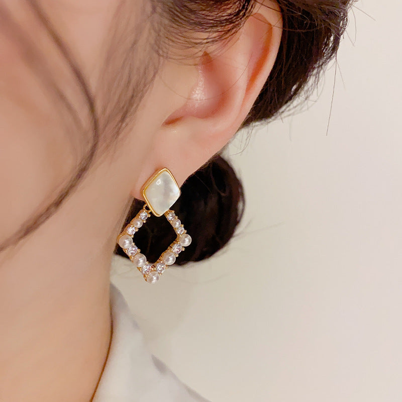 Diva (3.2*2.1cm)